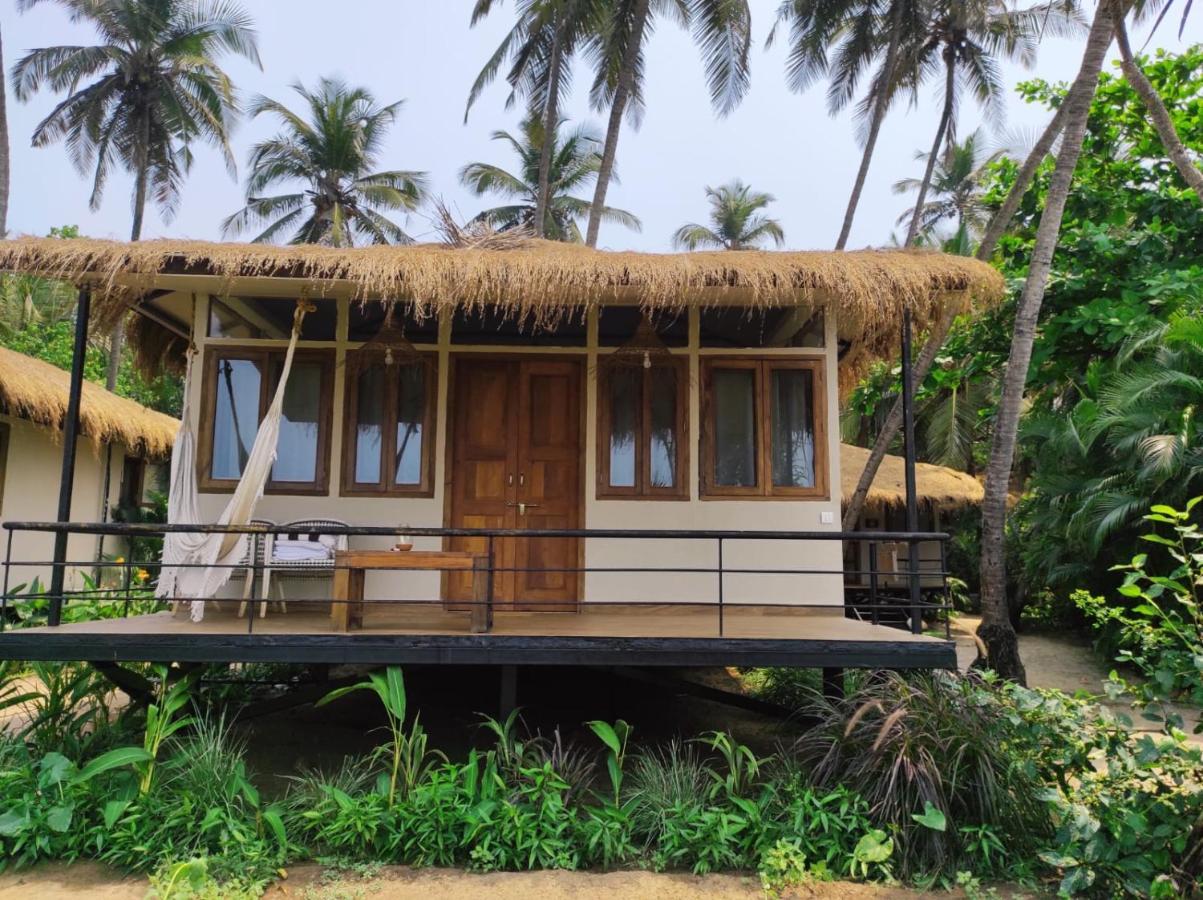 Anahata Retreat Beach Front Ashwem Goa Mandrem Exterior foto
