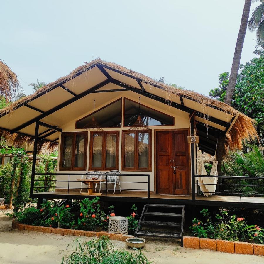 Anahata Retreat Beach Front Ashwem Goa Mandrem Exterior foto