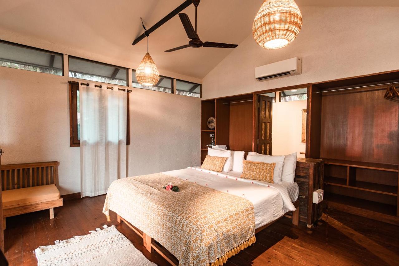 Anahata Retreat Beach Front Ashwem Goa Mandrem Exterior foto
